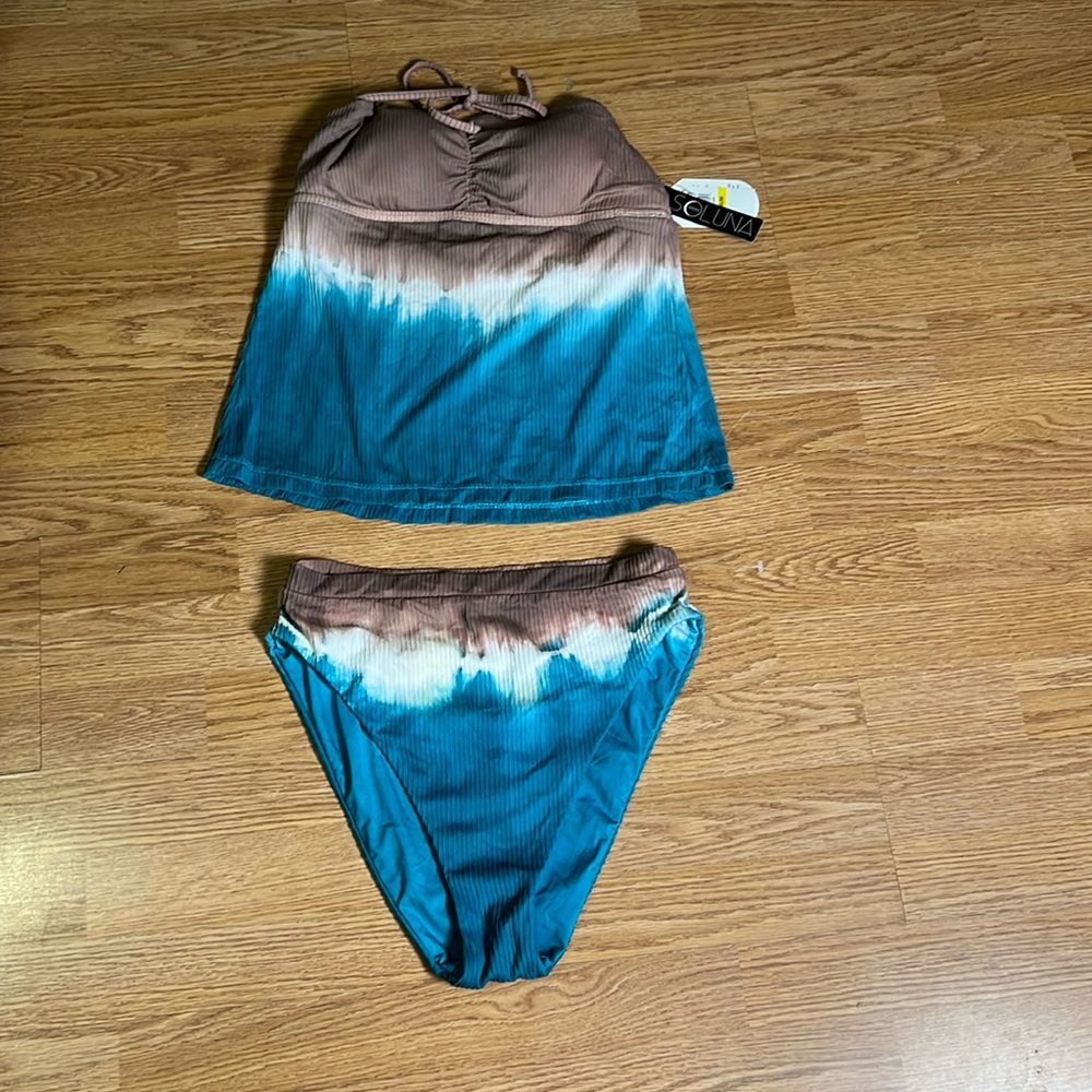 NWT Soluna Swim Moonlight Rib 2piece  Multicolor Size M. A509